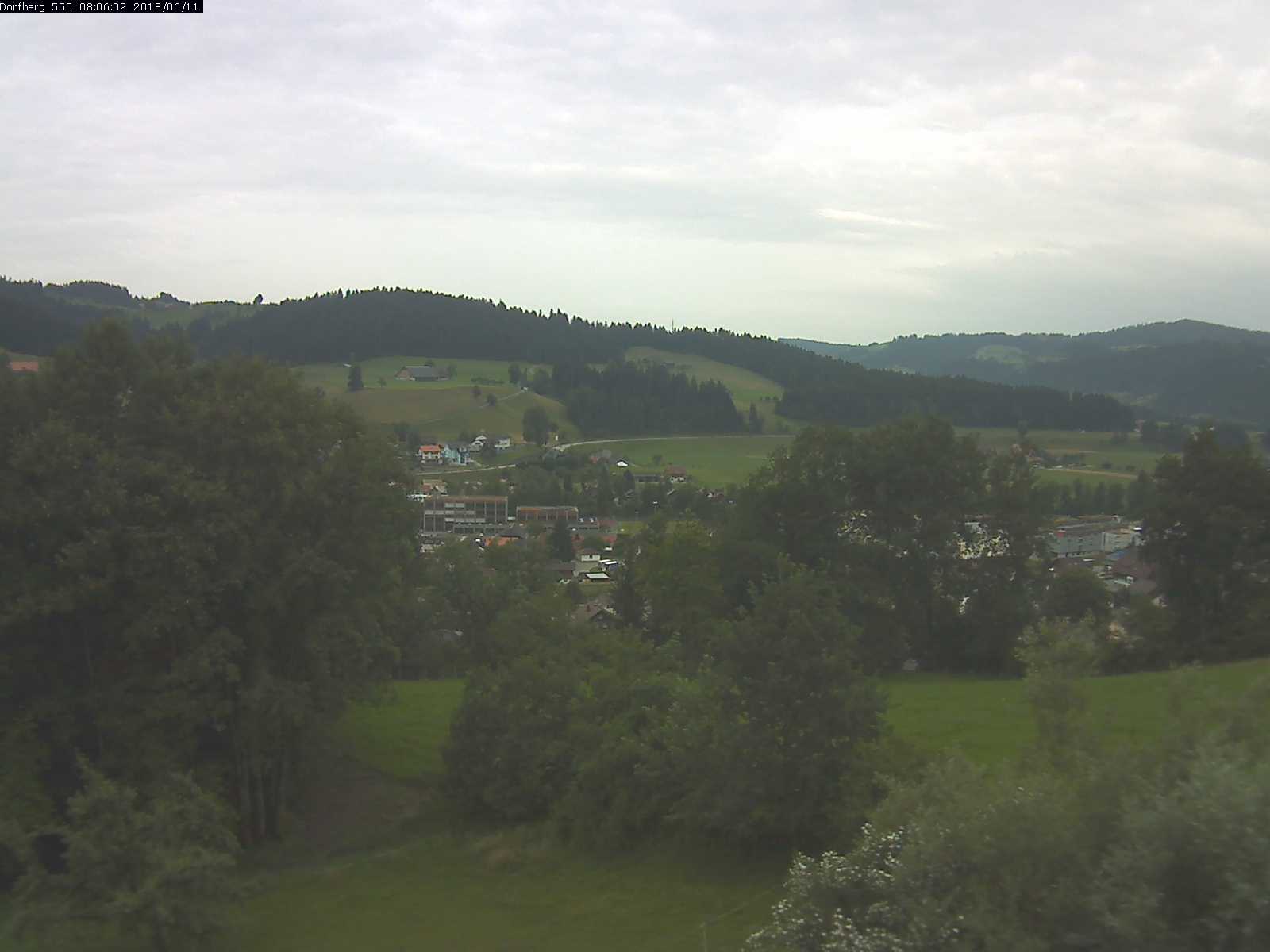 Webcam-Bild: Aussicht vom Dorfberg in Langnau 20180611-080601