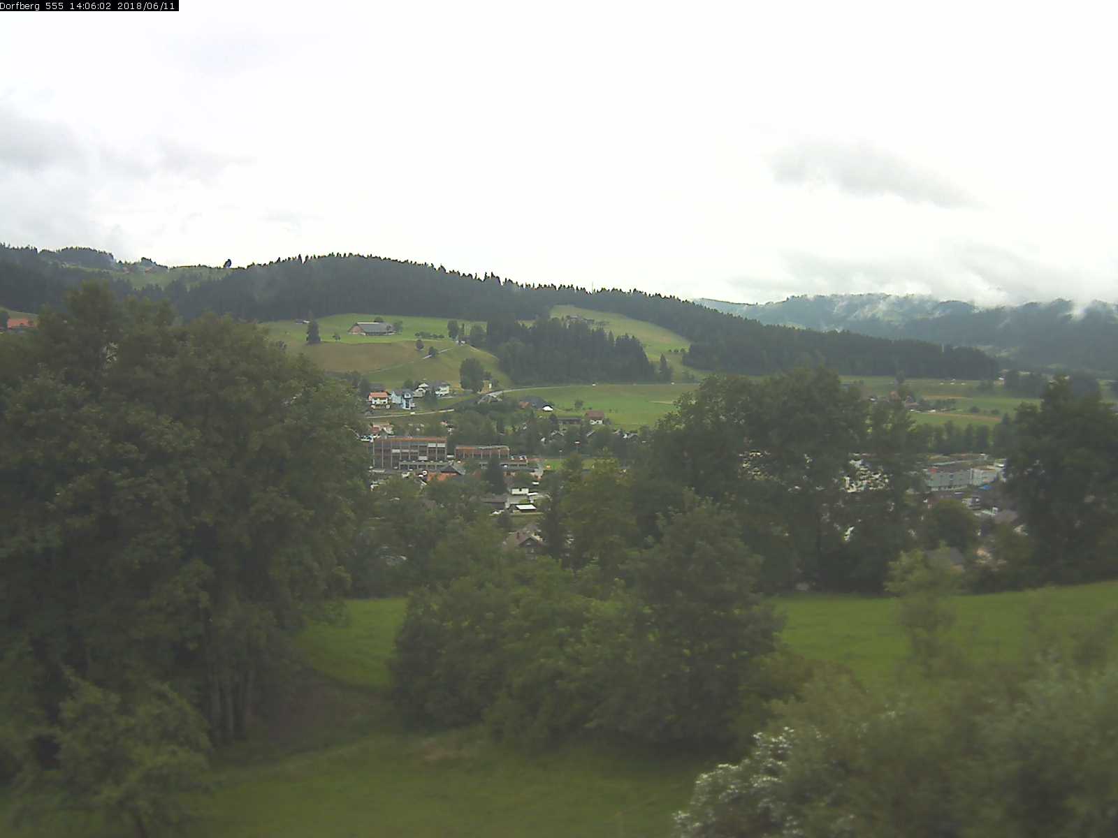 Webcam-Bild: Aussicht vom Dorfberg in Langnau 20180611-140601