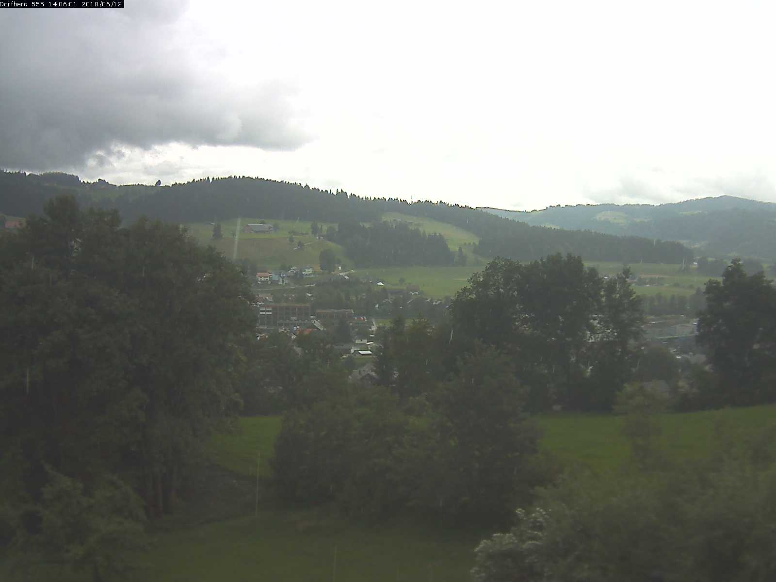 Webcam-Bild: Aussicht vom Dorfberg in Langnau 20180612-140601