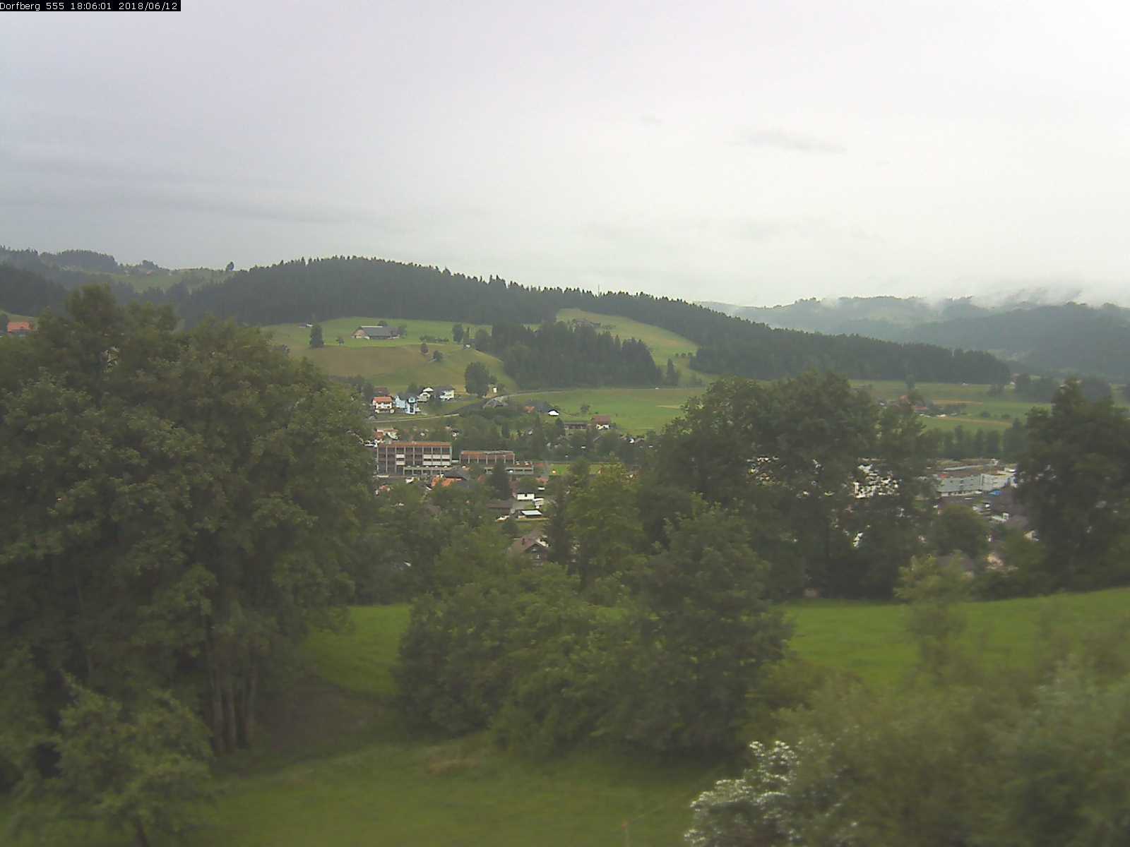 Webcam-Bild: Aussicht vom Dorfberg in Langnau 20180612-180601