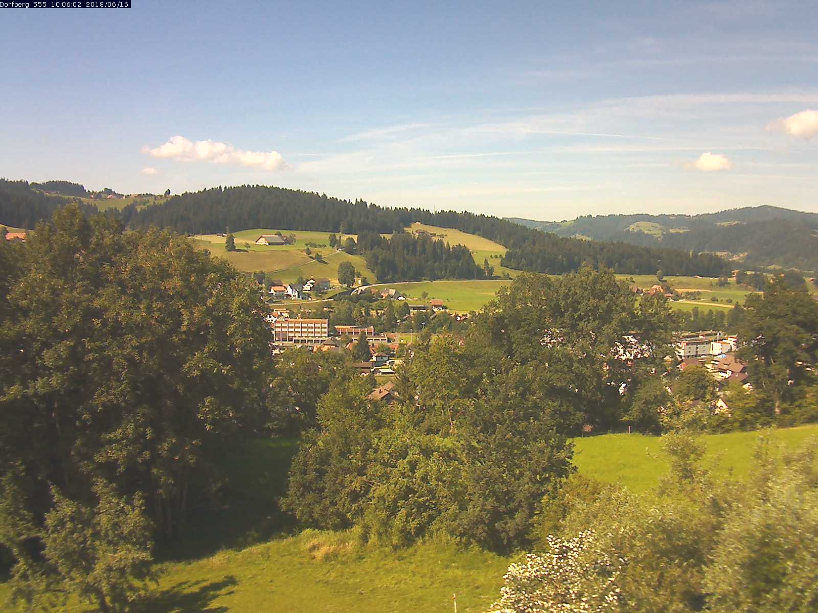 Webcam-Bild: Aussicht vom Dorfberg in Langnau 20180616-100602