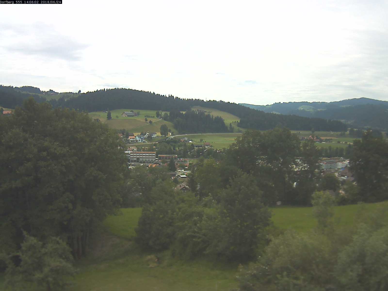 Webcam-Bild: Aussicht vom Dorfberg in Langnau 20180624-140601
