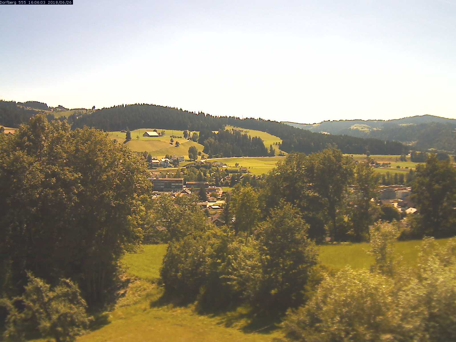 Webcam-Bild: Aussicht vom Dorfberg in Langnau 20180626-160601