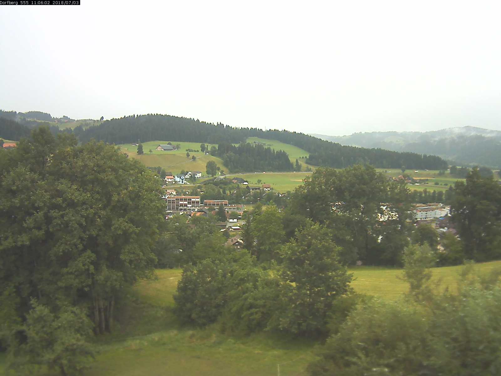 Webcam-Bild: Aussicht vom Dorfberg in Langnau 20180703-110601