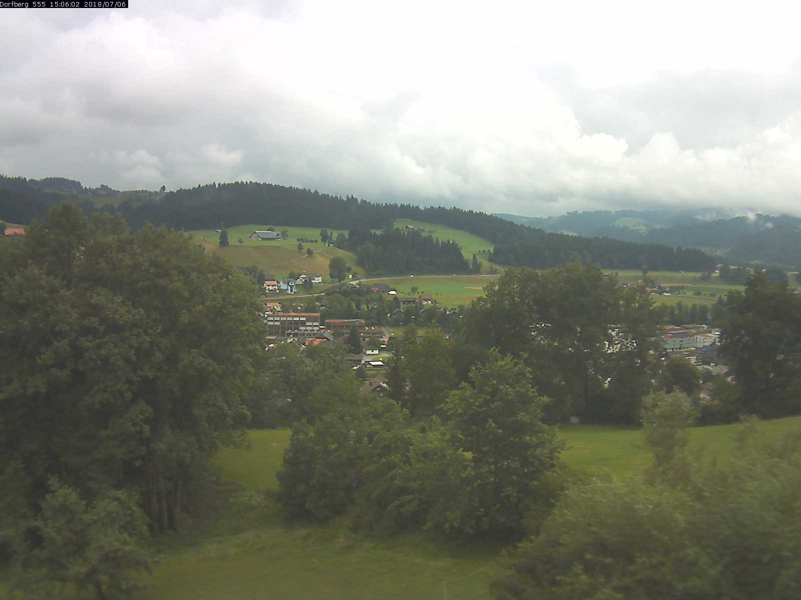 Webcam-Bild: Aussicht vom Dorfberg in Langnau 20180706-150601