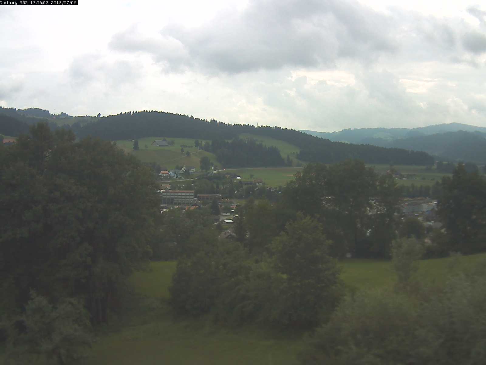 Webcam-Bild: Aussicht vom Dorfberg in Langnau 20180706-170601