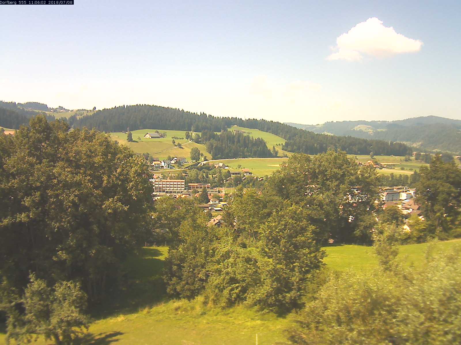 Webcam-Bild: Aussicht vom Dorfberg in Langnau 20180708-110602