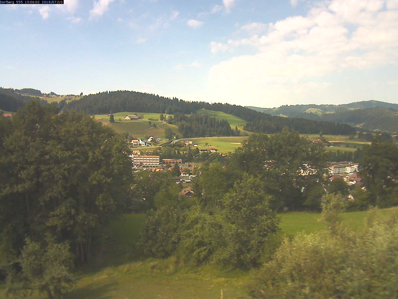 Webcam-Bild: Aussicht vom Dorfberg in Langnau 20180710-100601