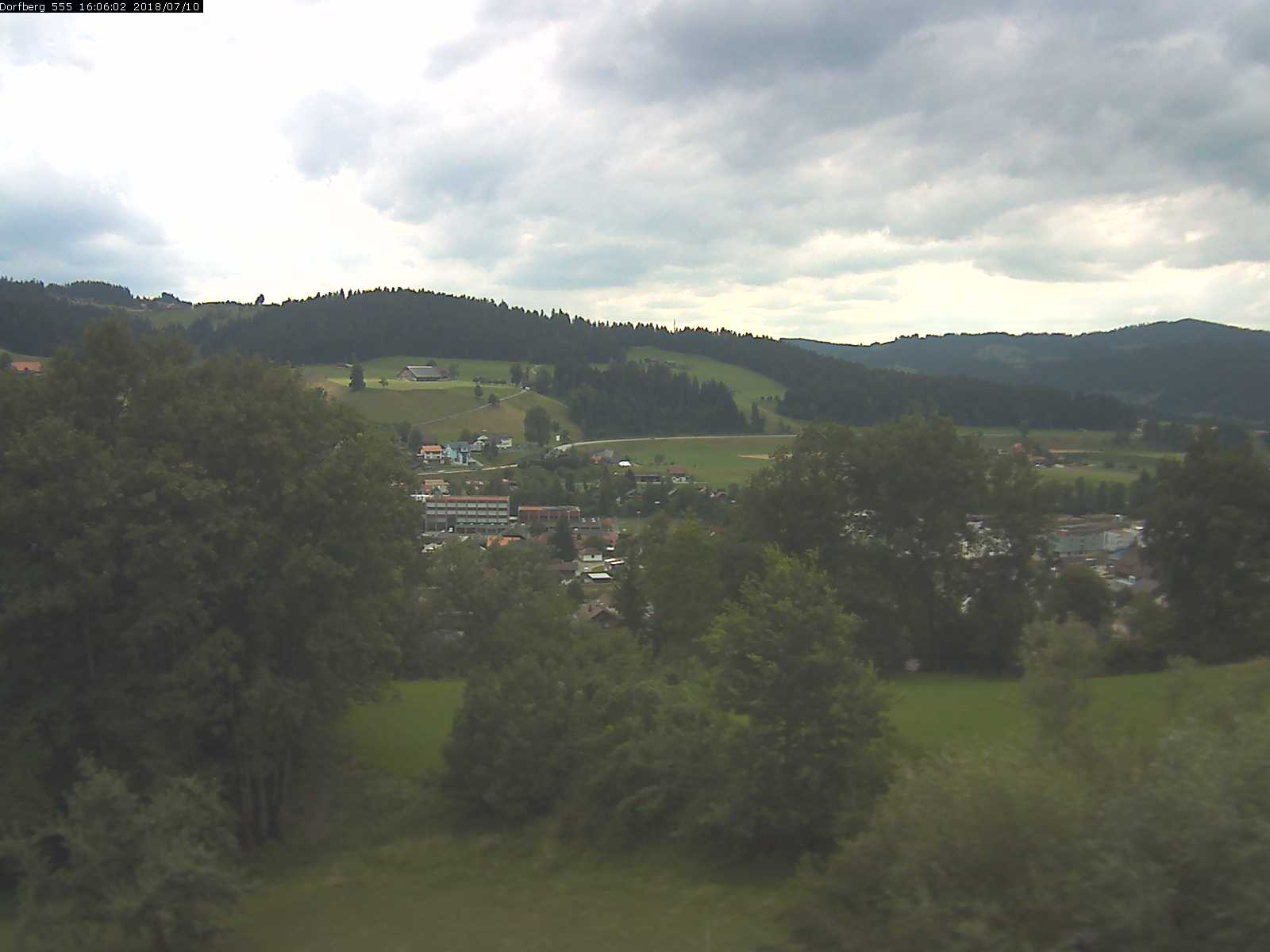 Webcam-Bild: Aussicht vom Dorfberg in Langnau 20180710-160601
