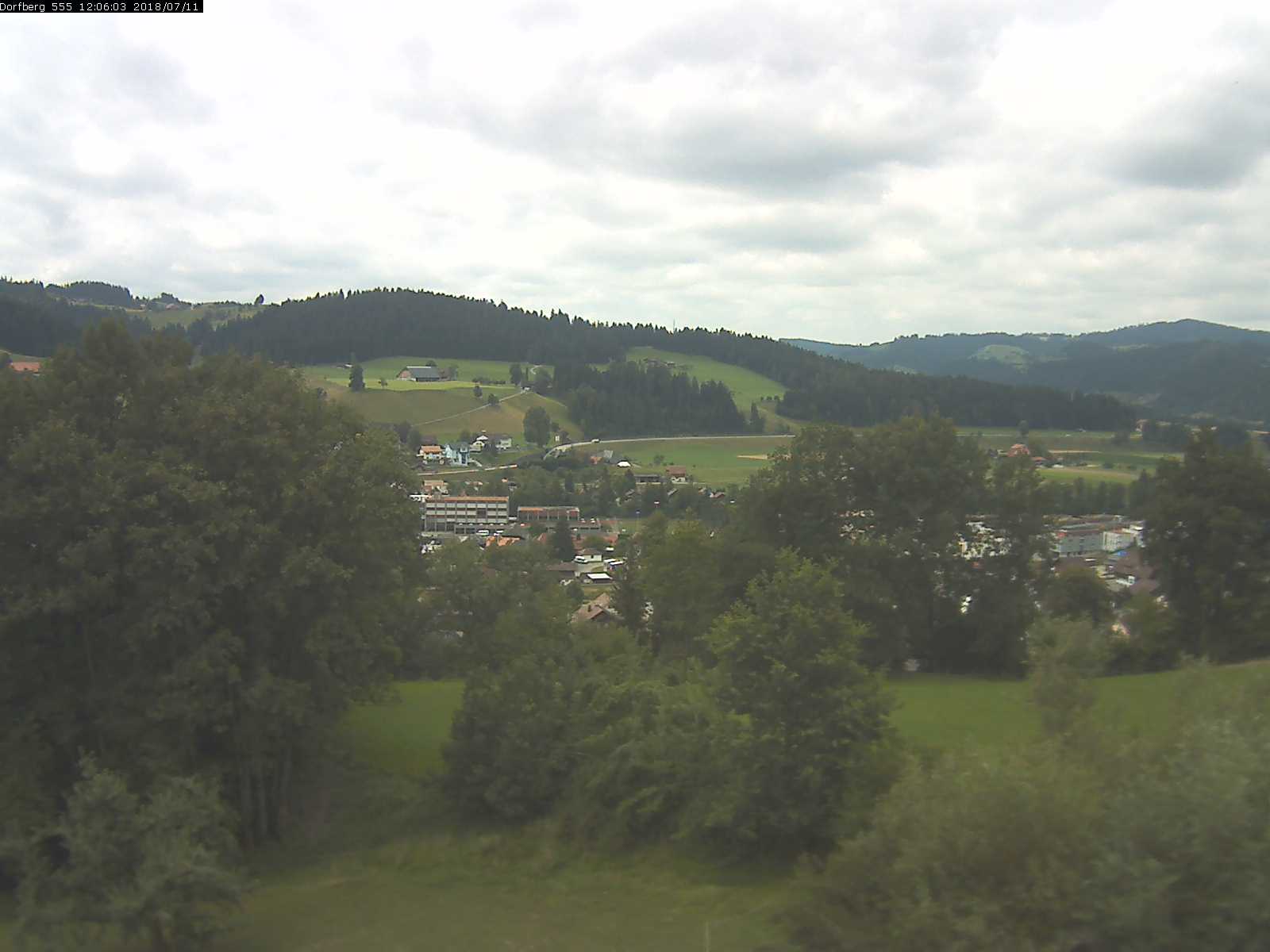Webcam-Bild: Aussicht vom Dorfberg in Langnau 20180711-120601
