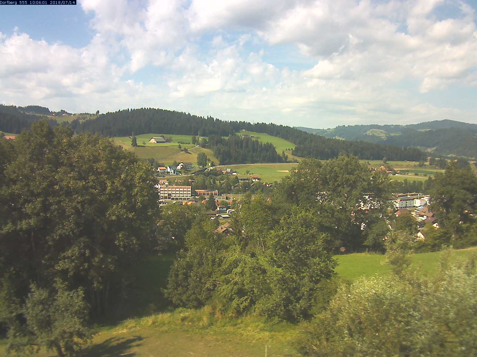 Webcam-Bild: Aussicht vom Dorfberg in Langnau 20180714-100601