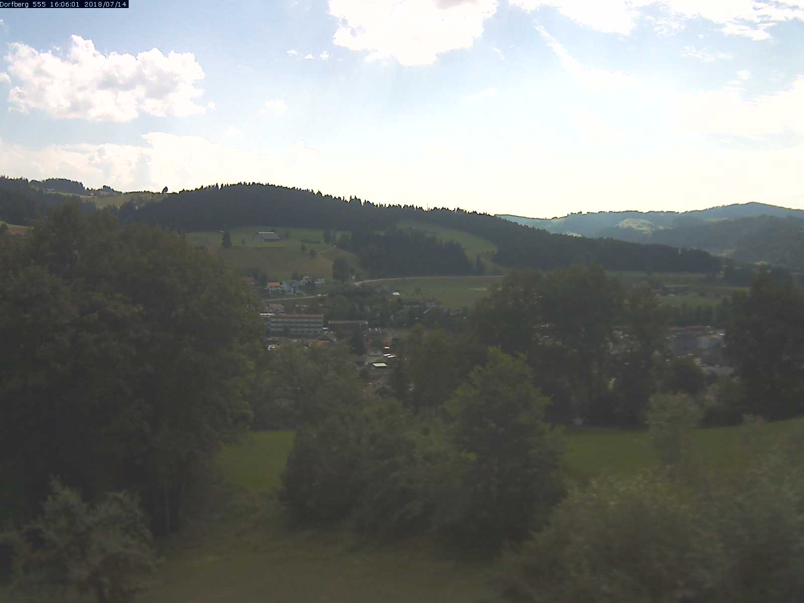 Webcam-Bild: Aussicht vom Dorfberg in Langnau 20180714-160601