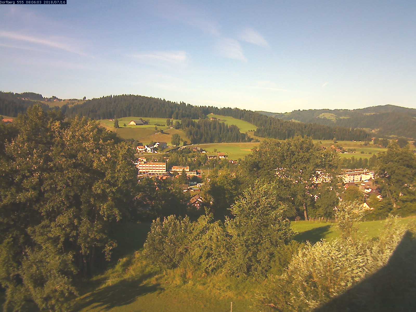Webcam-Bild: Aussicht vom Dorfberg in Langnau 20180716-080601