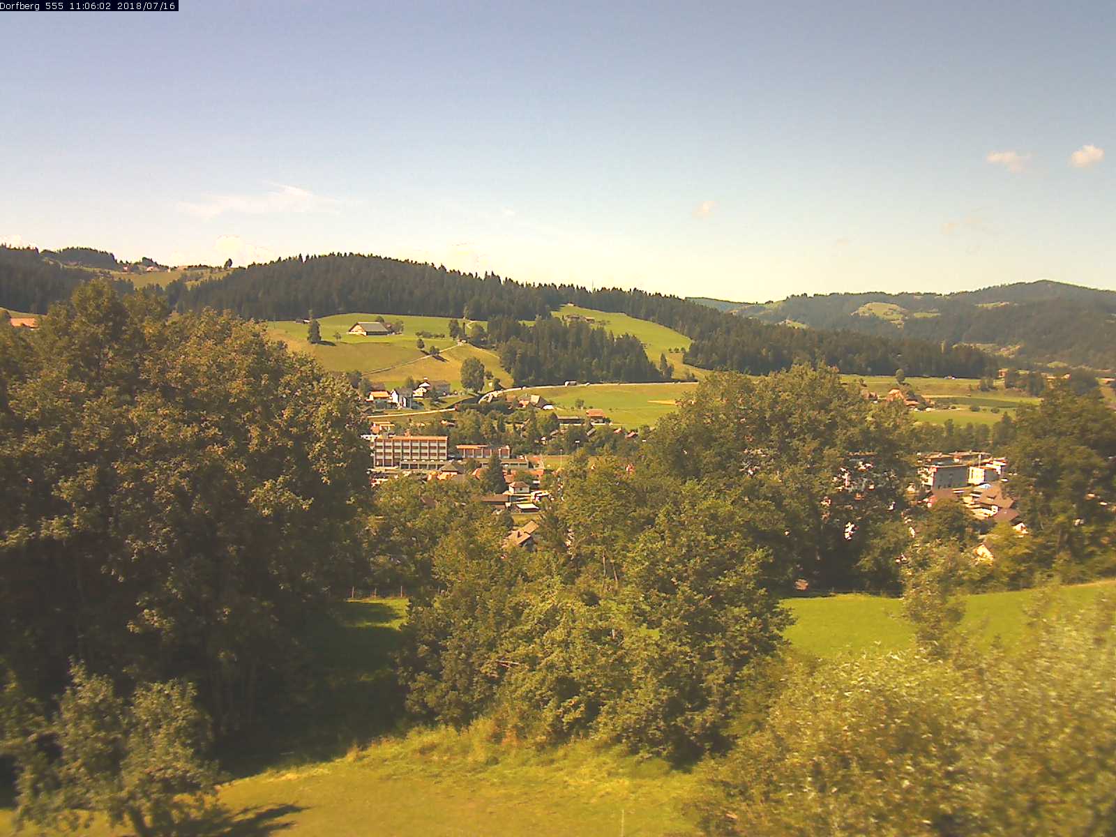 Webcam-Bild: Aussicht vom Dorfberg in Langnau 20180716-110601