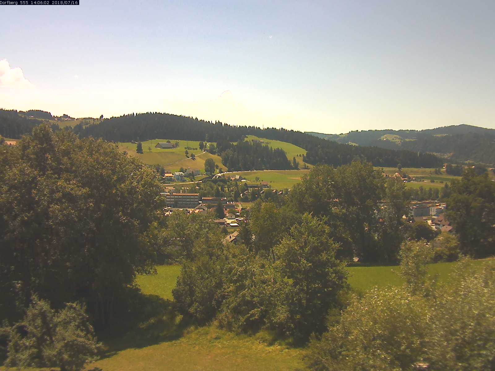 Webcam-Bild: Aussicht vom Dorfberg in Langnau 20180716-140601