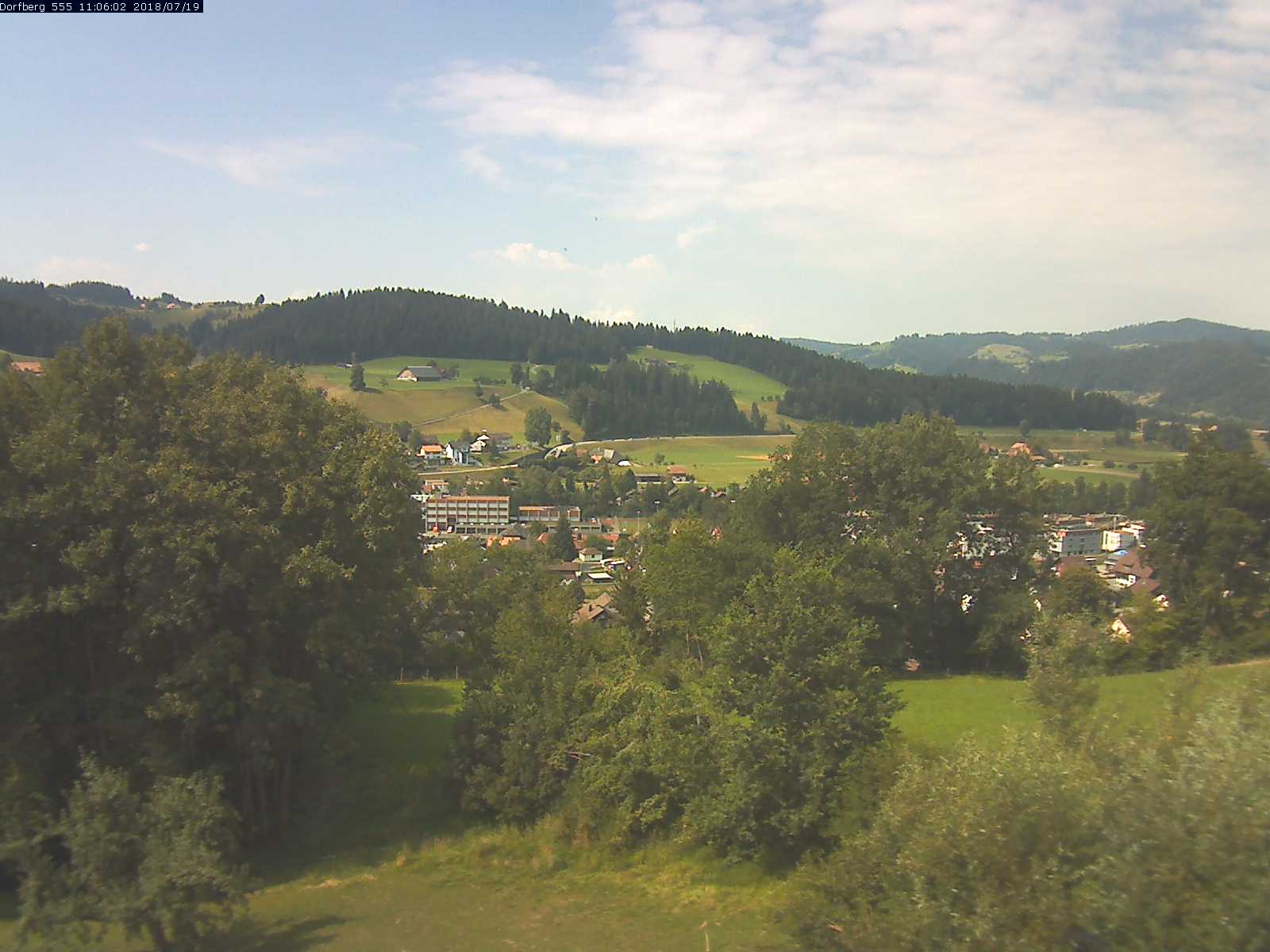 Webcam-Bild: Aussicht vom Dorfberg in Langnau 20180719-110601