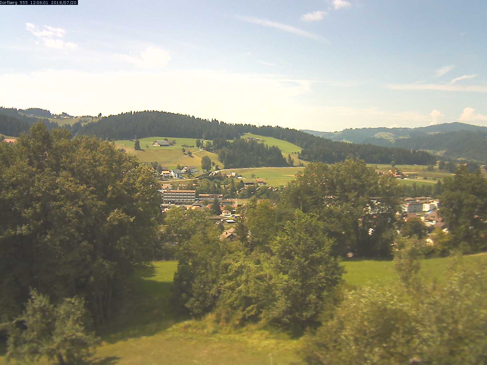 Webcam-Bild: Aussicht vom Dorfberg in Langnau 20180720-120601