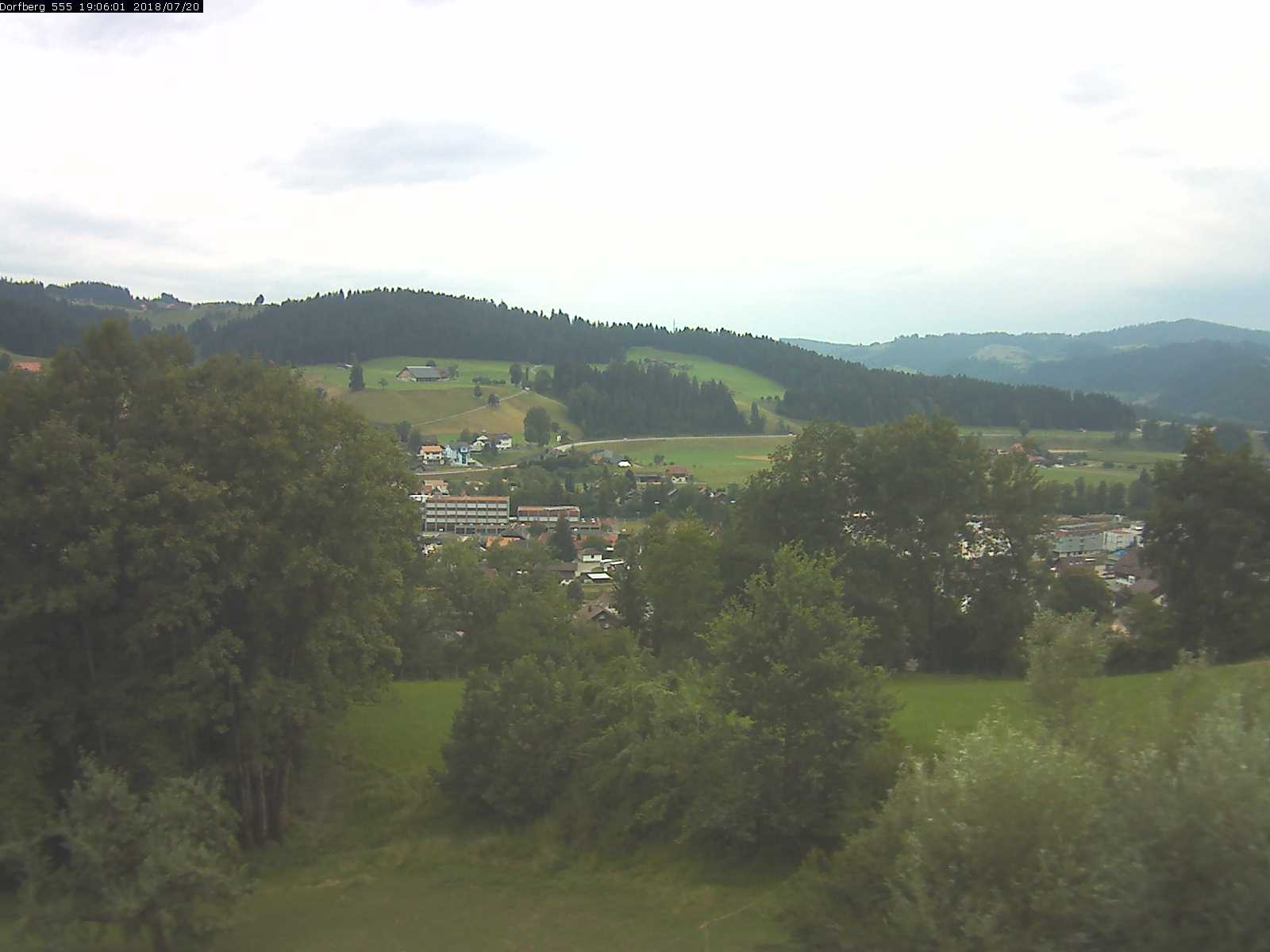 Webcam-Bild: Aussicht vom Dorfberg in Langnau 20180720-190601