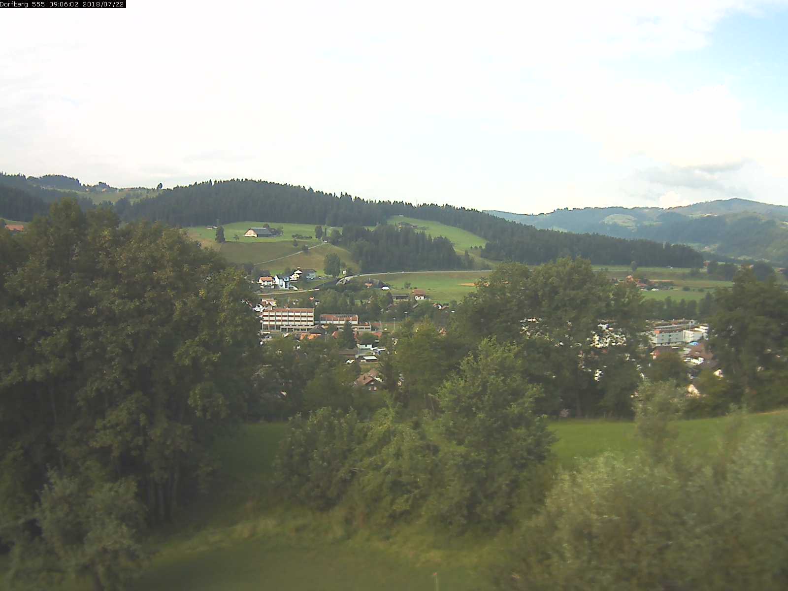 Webcam-Bild: Aussicht vom Dorfberg in Langnau 20180722-090601