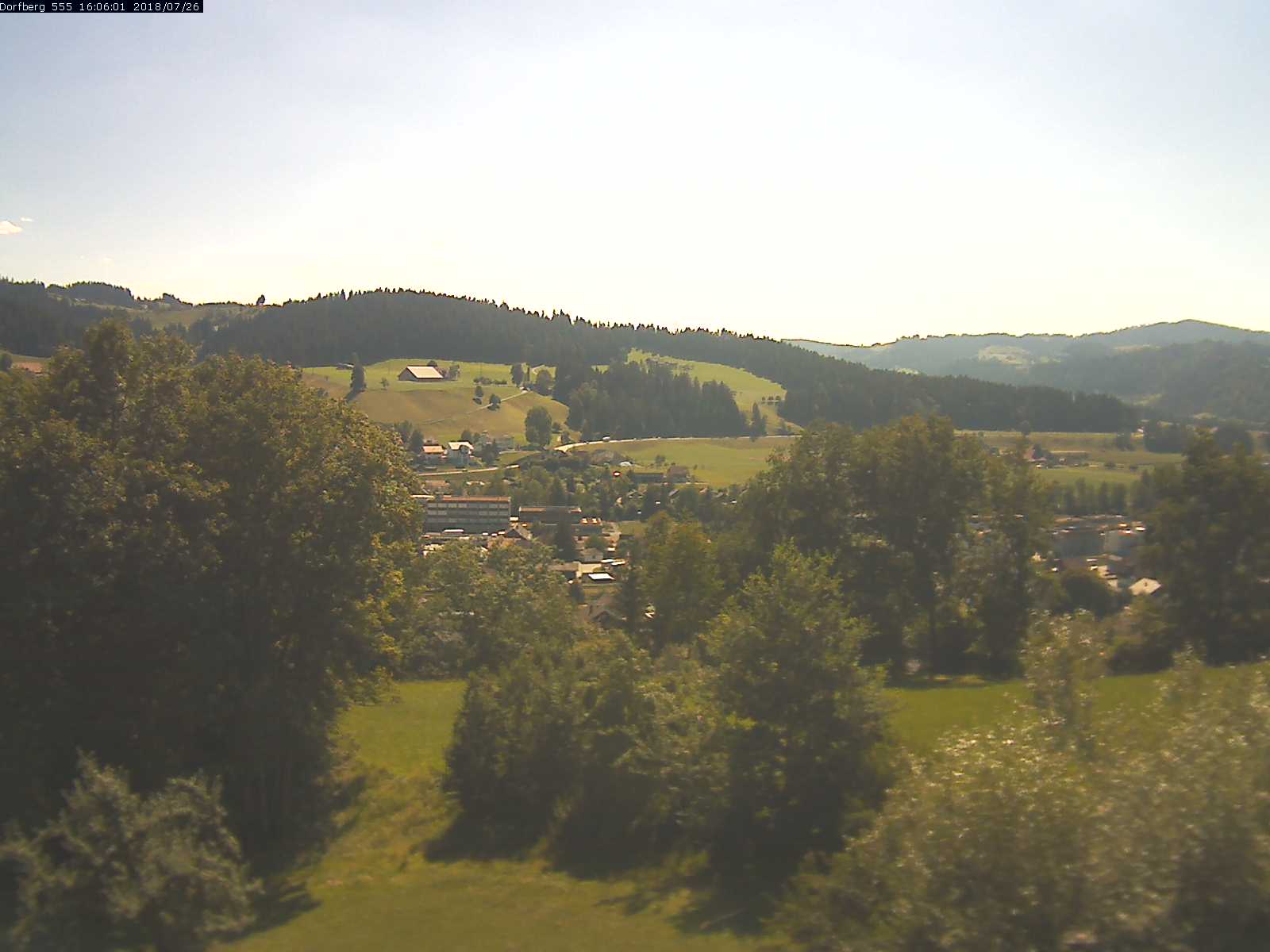 Webcam-Bild: Aussicht vom Dorfberg in Langnau 20180726-160601