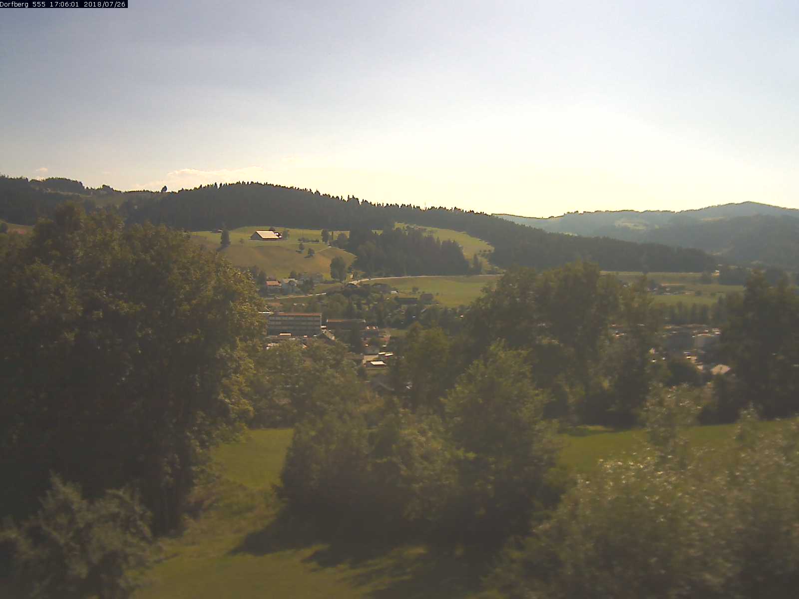 Webcam-Bild: Aussicht vom Dorfberg in Langnau 20180726-170601