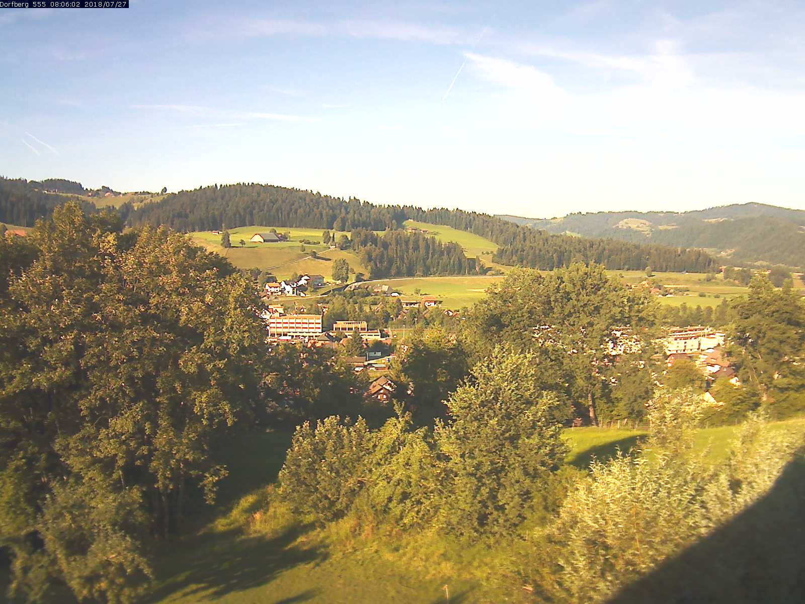 Webcam-Bild: Aussicht vom Dorfberg in Langnau 20180727-080601
