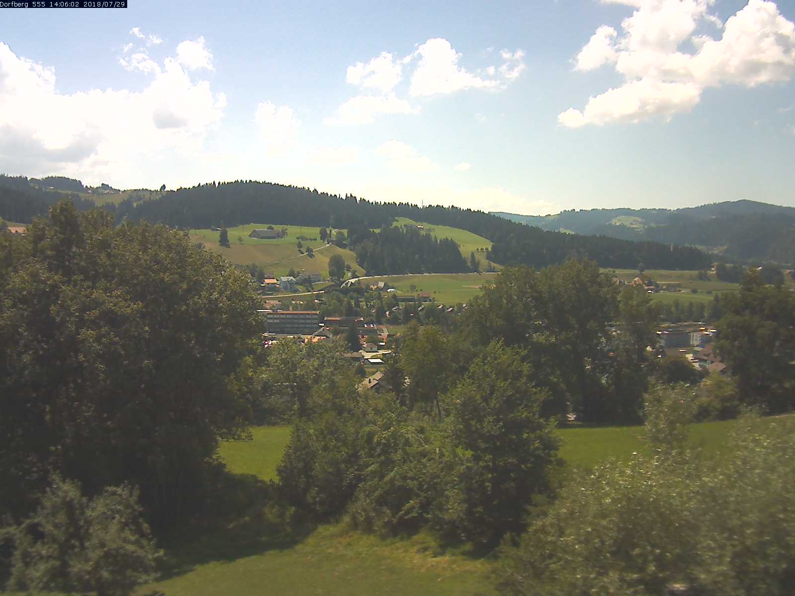 Webcam-Bild: Aussicht vom Dorfberg in Langnau 20180729-140601