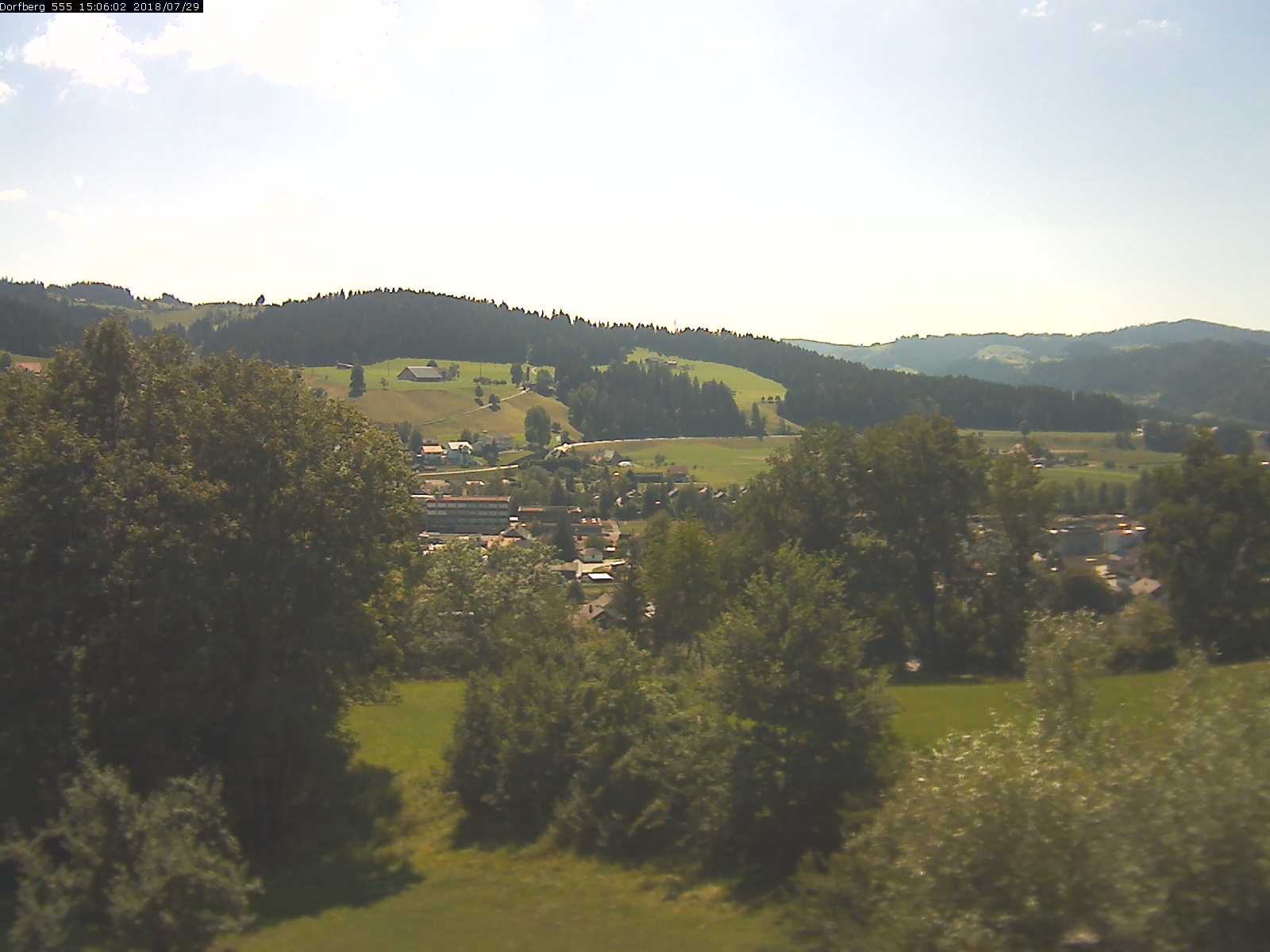 Webcam-Bild: Aussicht vom Dorfberg in Langnau 20180729-150601
