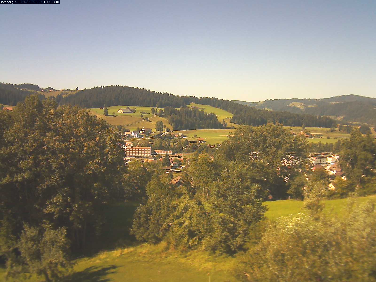Webcam-Bild: Aussicht vom Dorfberg in Langnau 20180730-100601