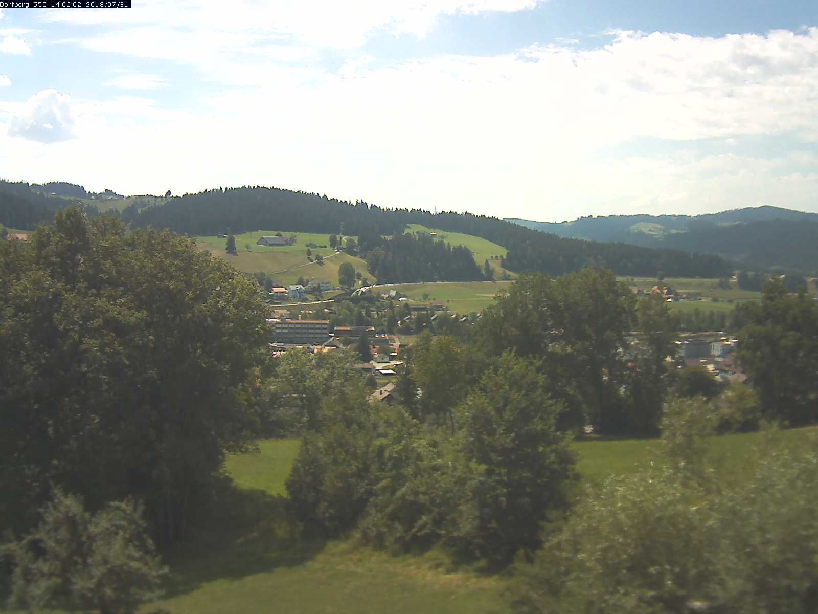 Webcam-Bild: Aussicht vom Dorfberg in Langnau 20180731-140601