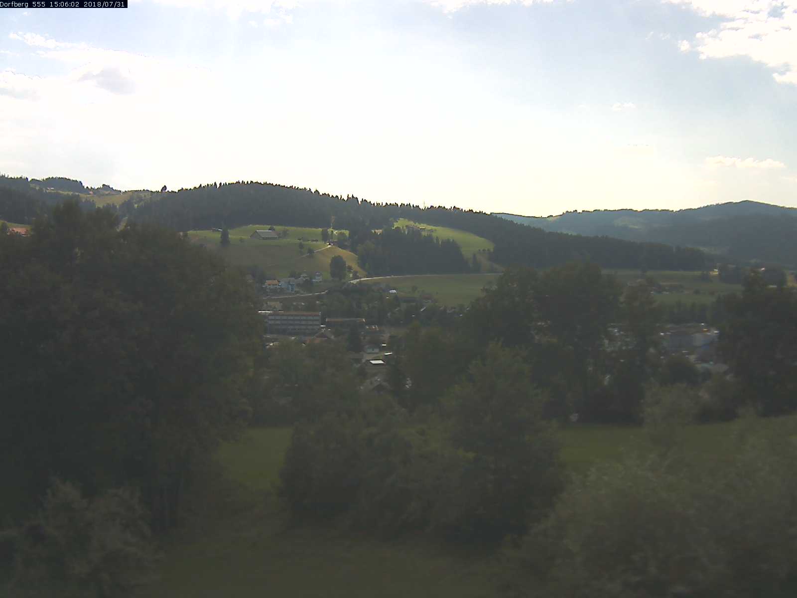 Webcam-Bild: Aussicht vom Dorfberg in Langnau 20180731-150601