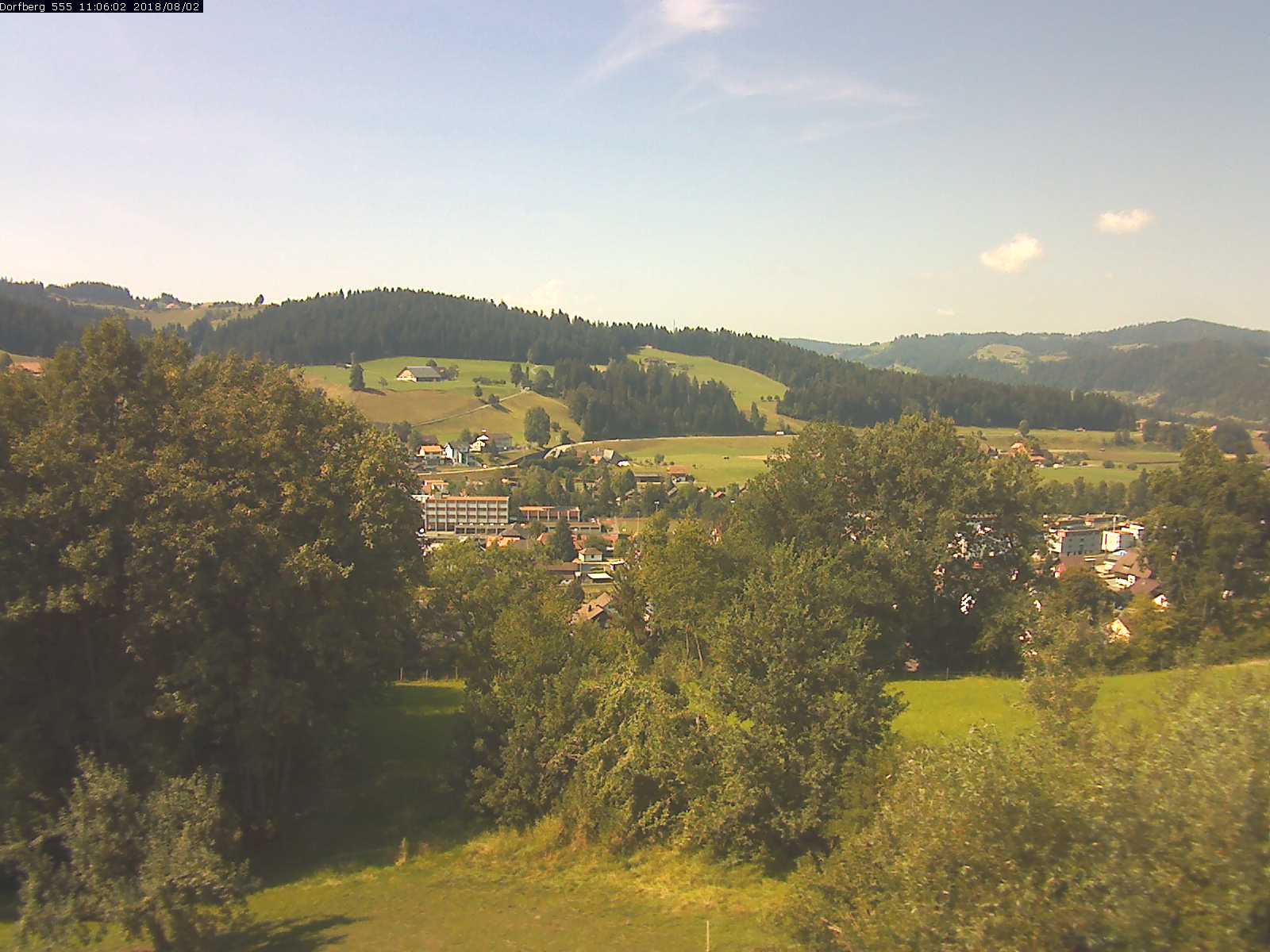 Webcam-Bild: Aussicht vom Dorfberg in Langnau 20180802-110601