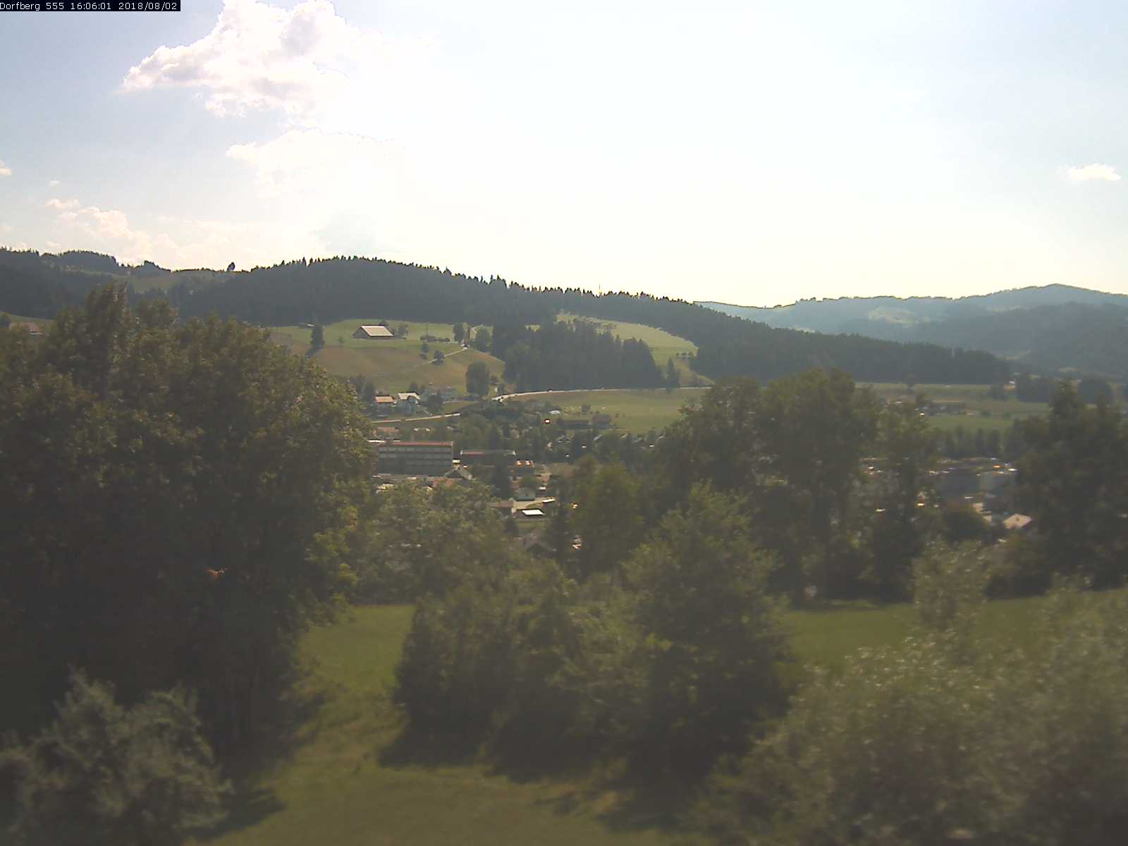 Webcam-Bild: Aussicht vom Dorfberg in Langnau 20180802-160601