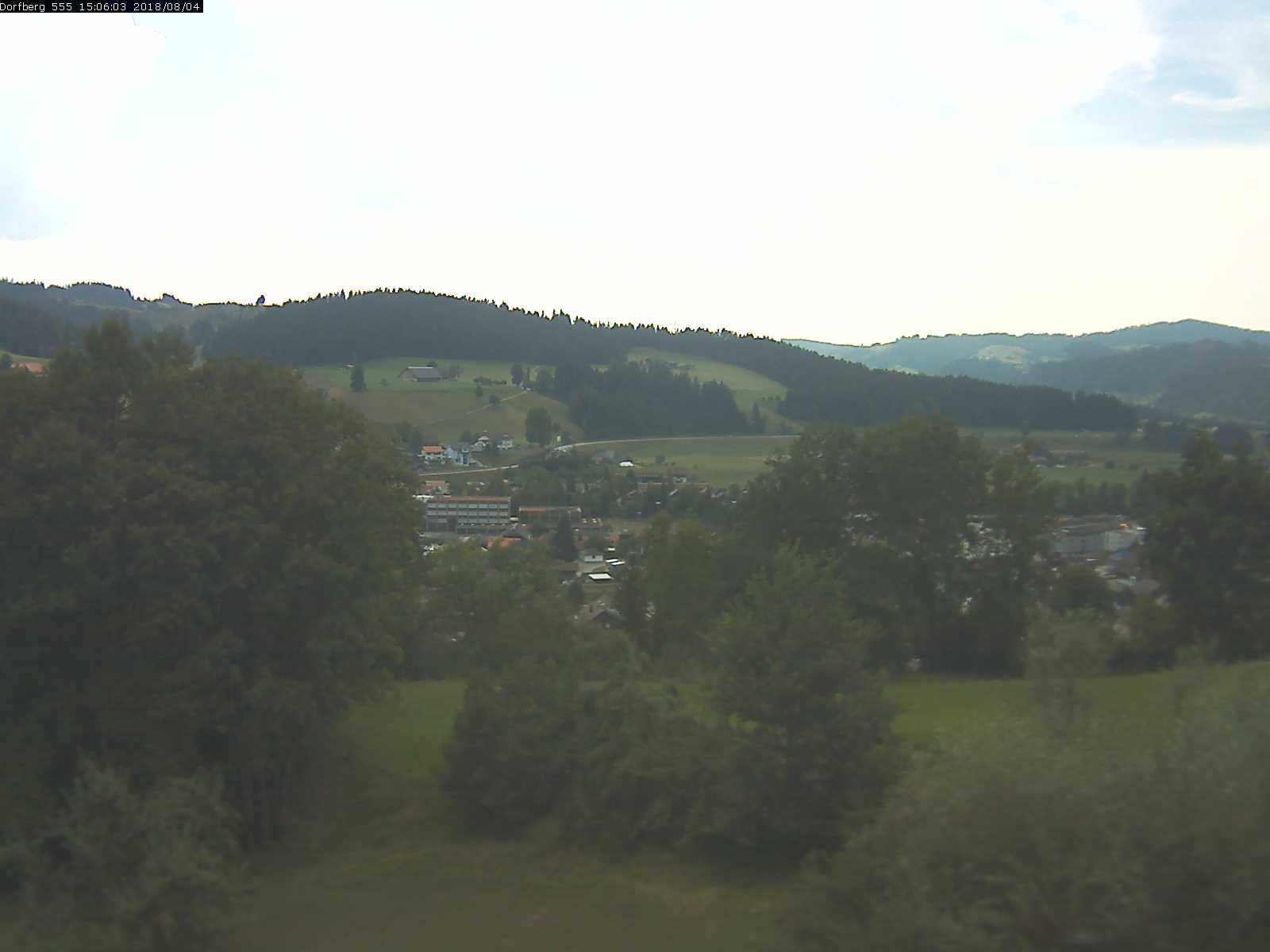 Webcam-Bild: Aussicht vom Dorfberg in Langnau 20180804-150601