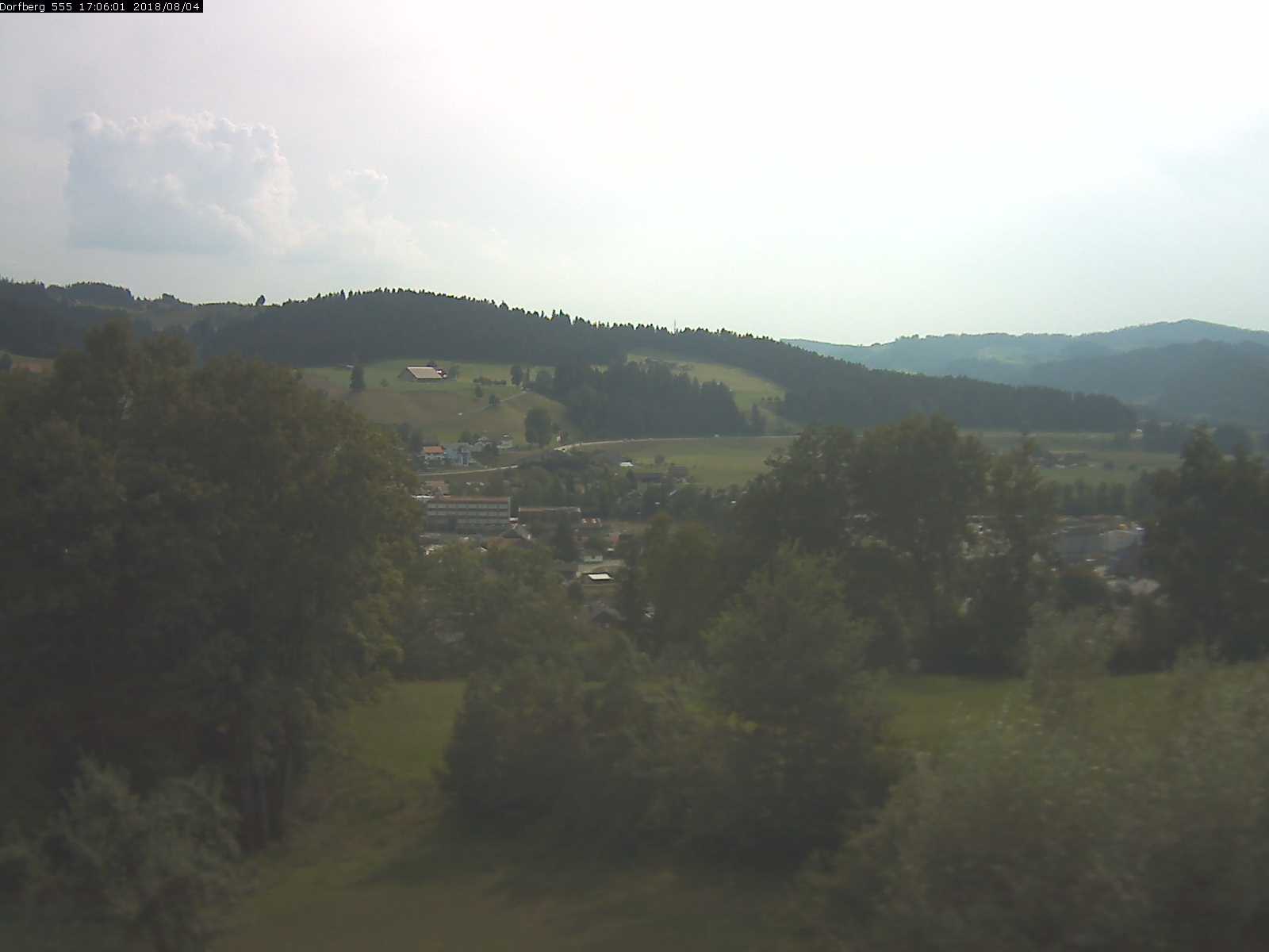 Webcam-Bild: Aussicht vom Dorfberg in Langnau 20180804-170601