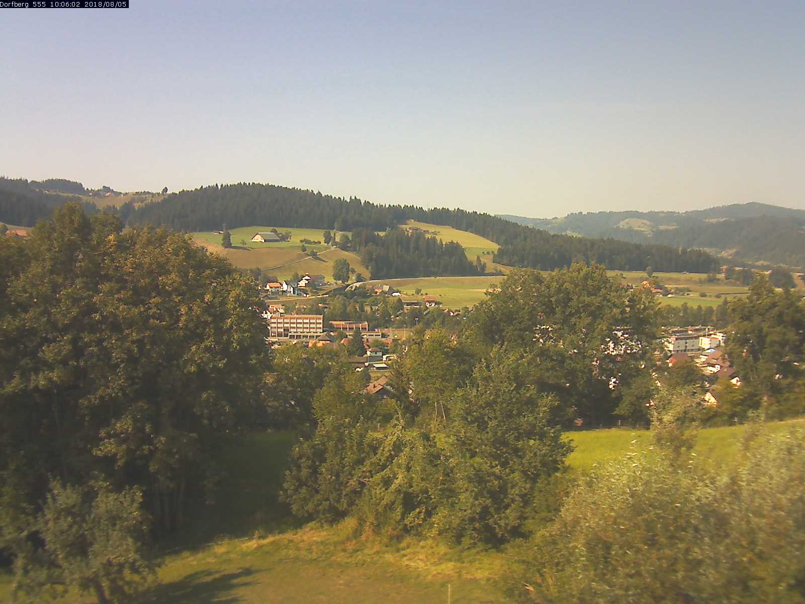 Webcam-Bild: Aussicht vom Dorfberg in Langnau 20180805-100601