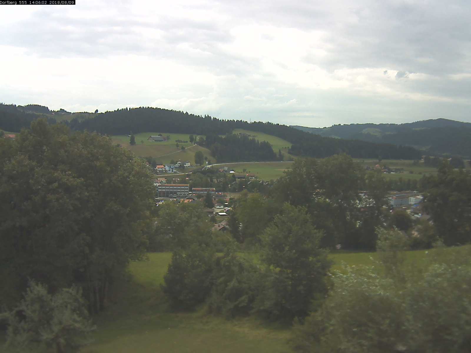 Webcam-Bild: Aussicht vom Dorfberg in Langnau 20180809-140602