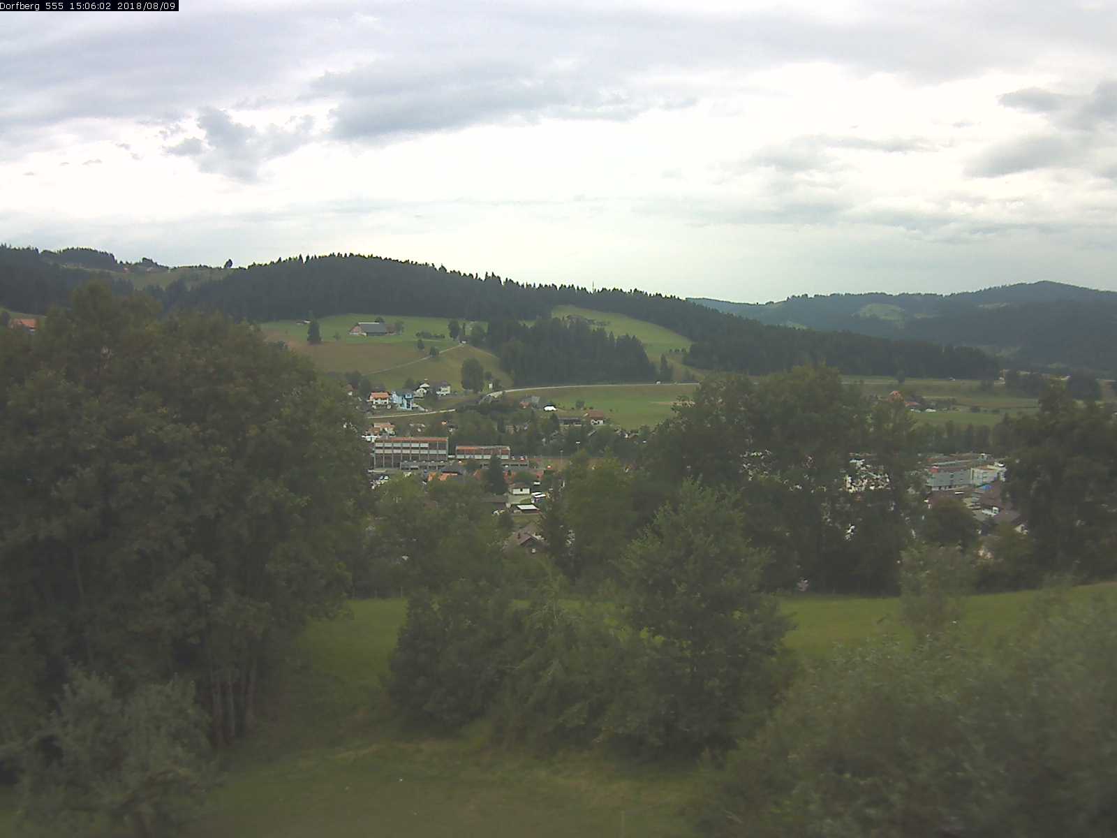Webcam-Bild: Aussicht vom Dorfberg in Langnau 20180809-150601