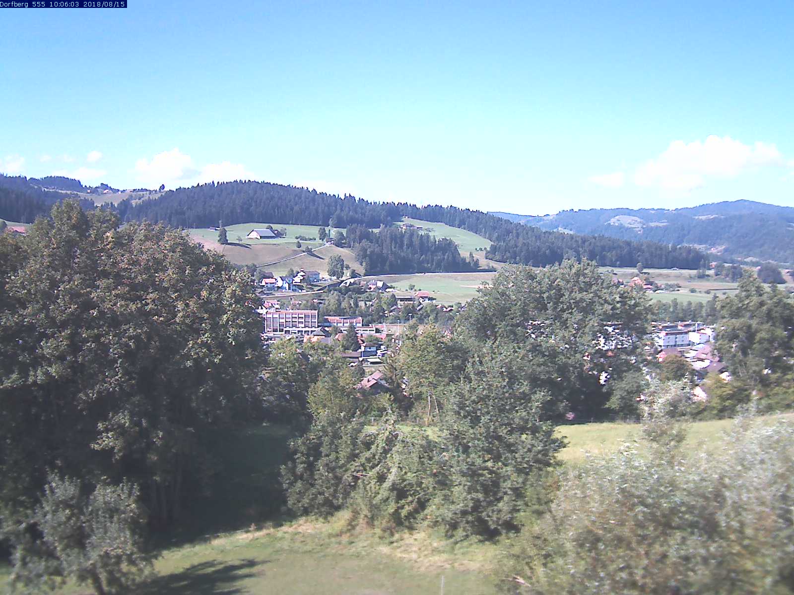 Webcam-Bild: Aussicht vom Dorfberg in Langnau 20180815-100601