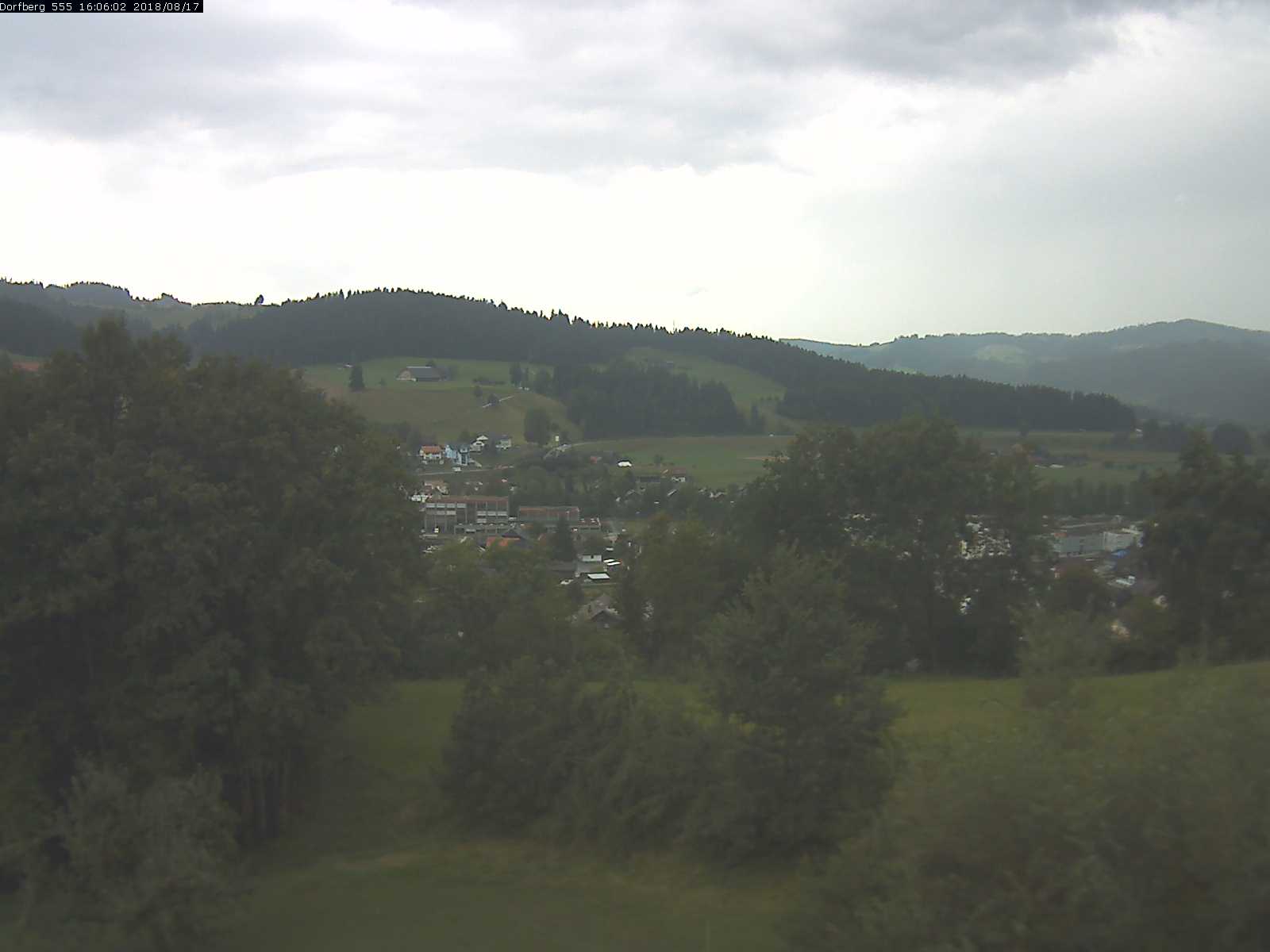 Webcam-Bild: Aussicht vom Dorfberg in Langnau 20180817-160601