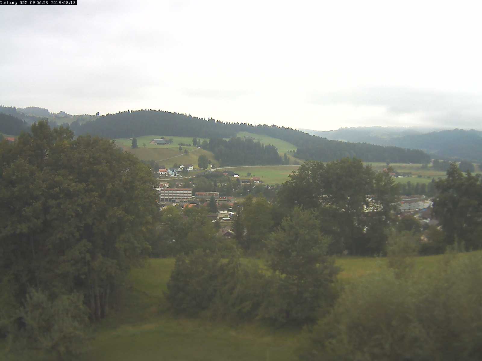 Webcam-Bild: Aussicht vom Dorfberg in Langnau 20180818-080601