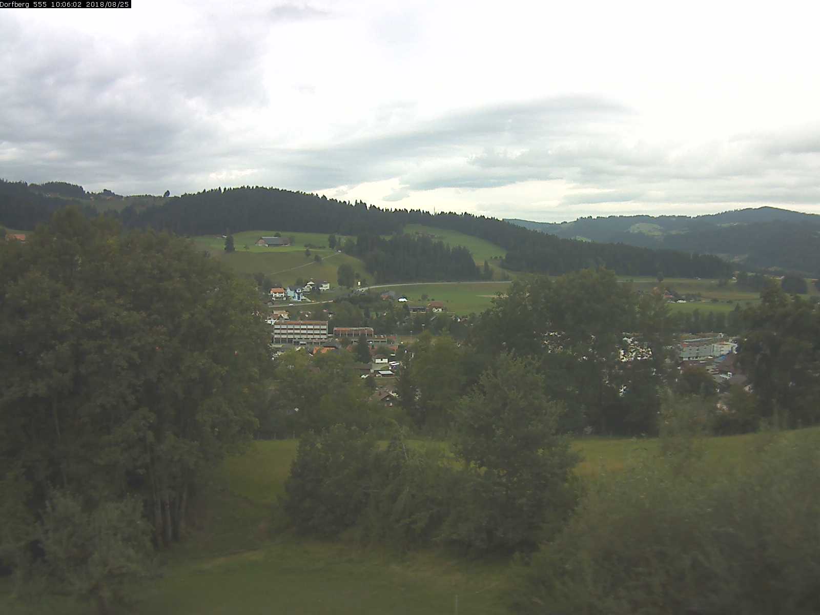 Webcam-Bild: Aussicht vom Dorfberg in Langnau 20180825-100601