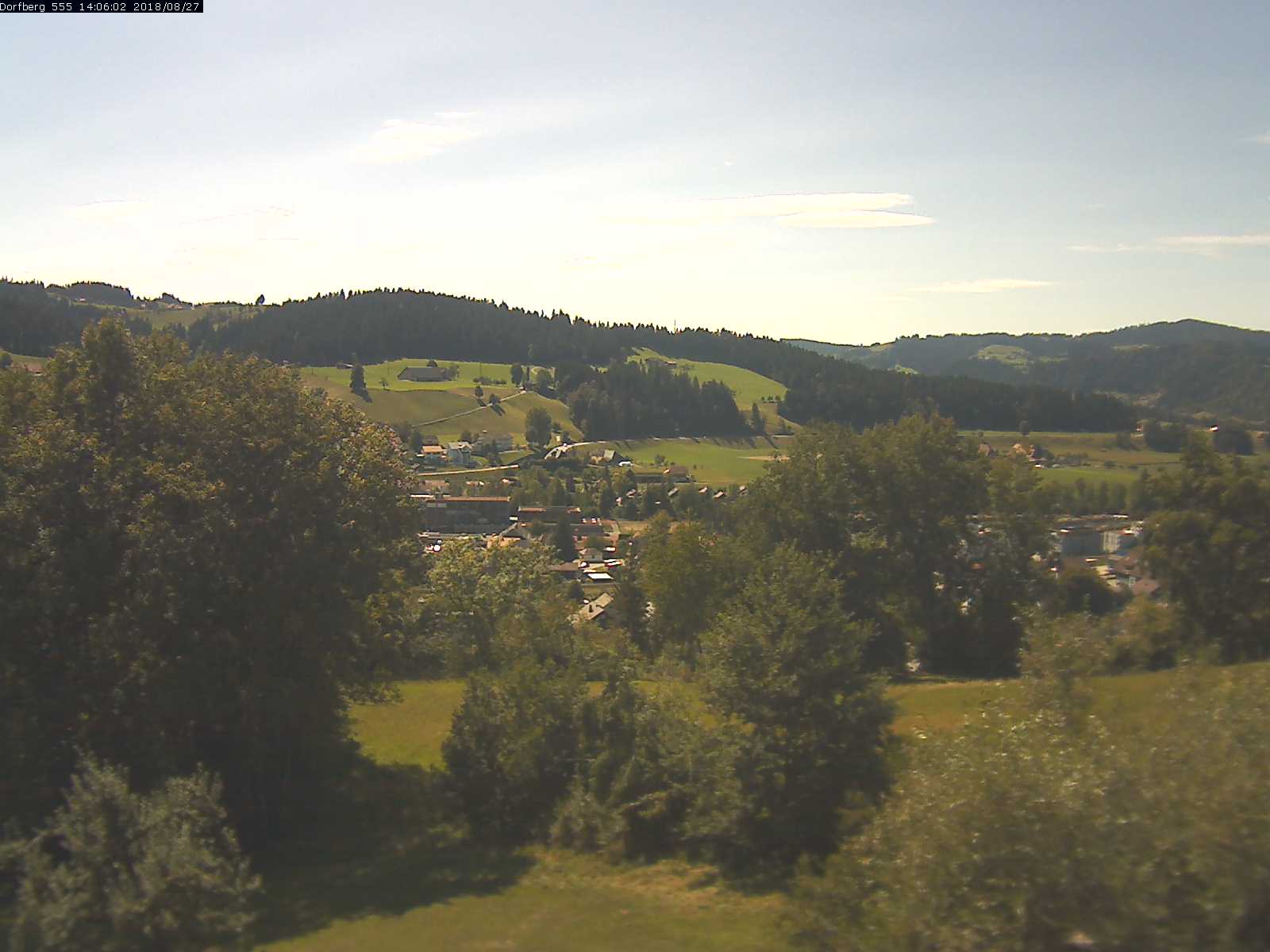 Webcam-Bild: Aussicht vom Dorfberg in Langnau 20180827-140601