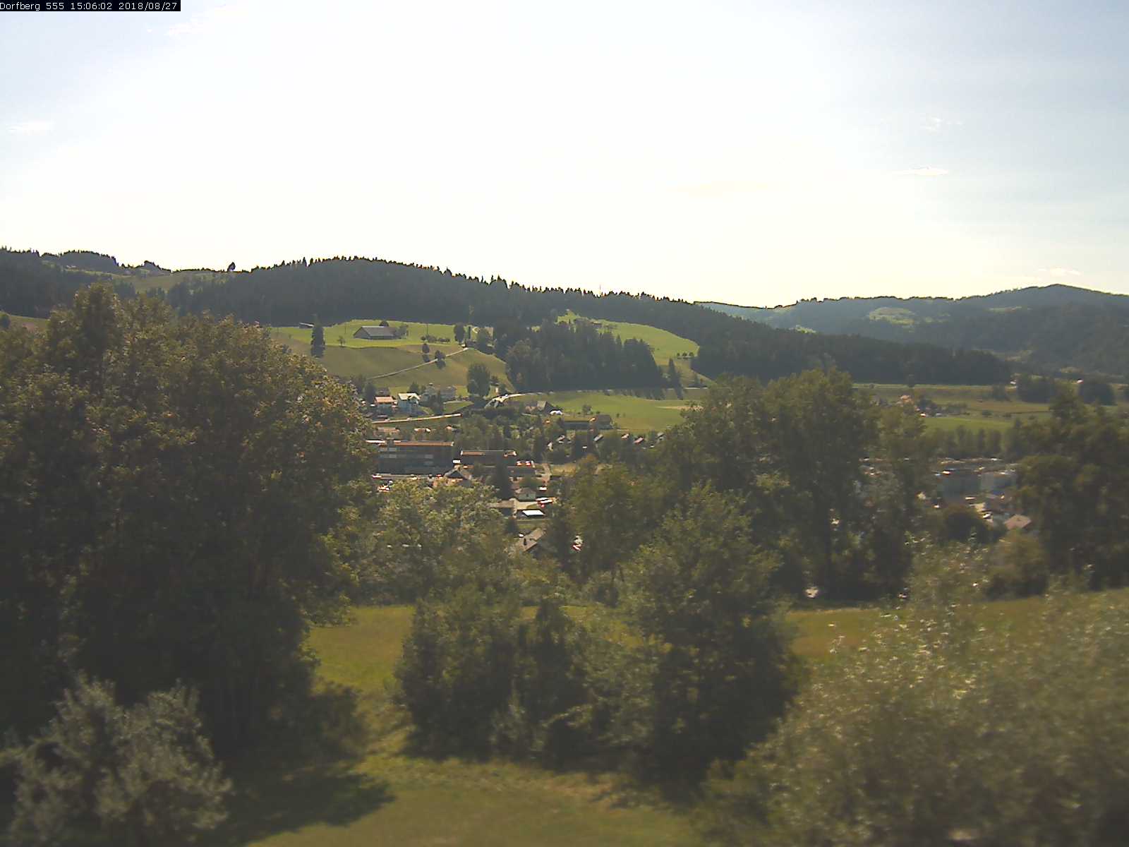 Webcam-Bild: Aussicht vom Dorfberg in Langnau 20180827-150601