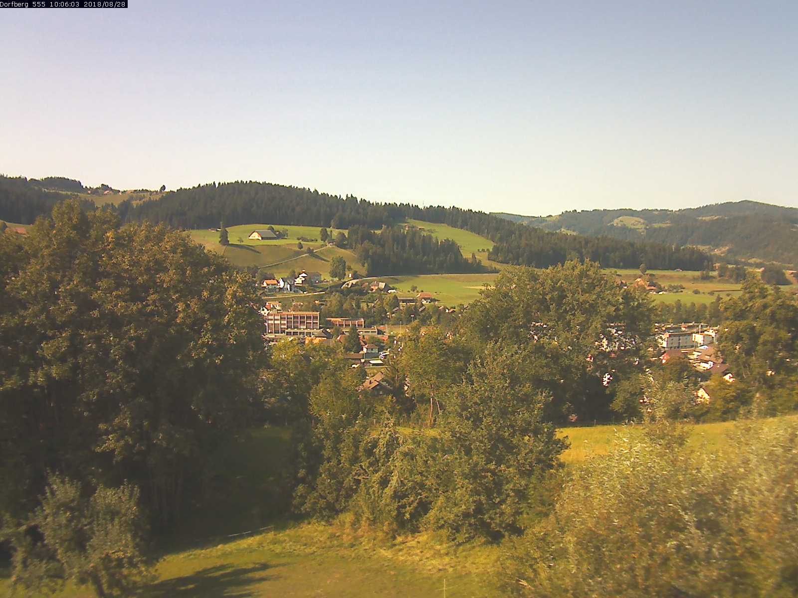 Webcam-Bild: Aussicht vom Dorfberg in Langnau 20180828-100601