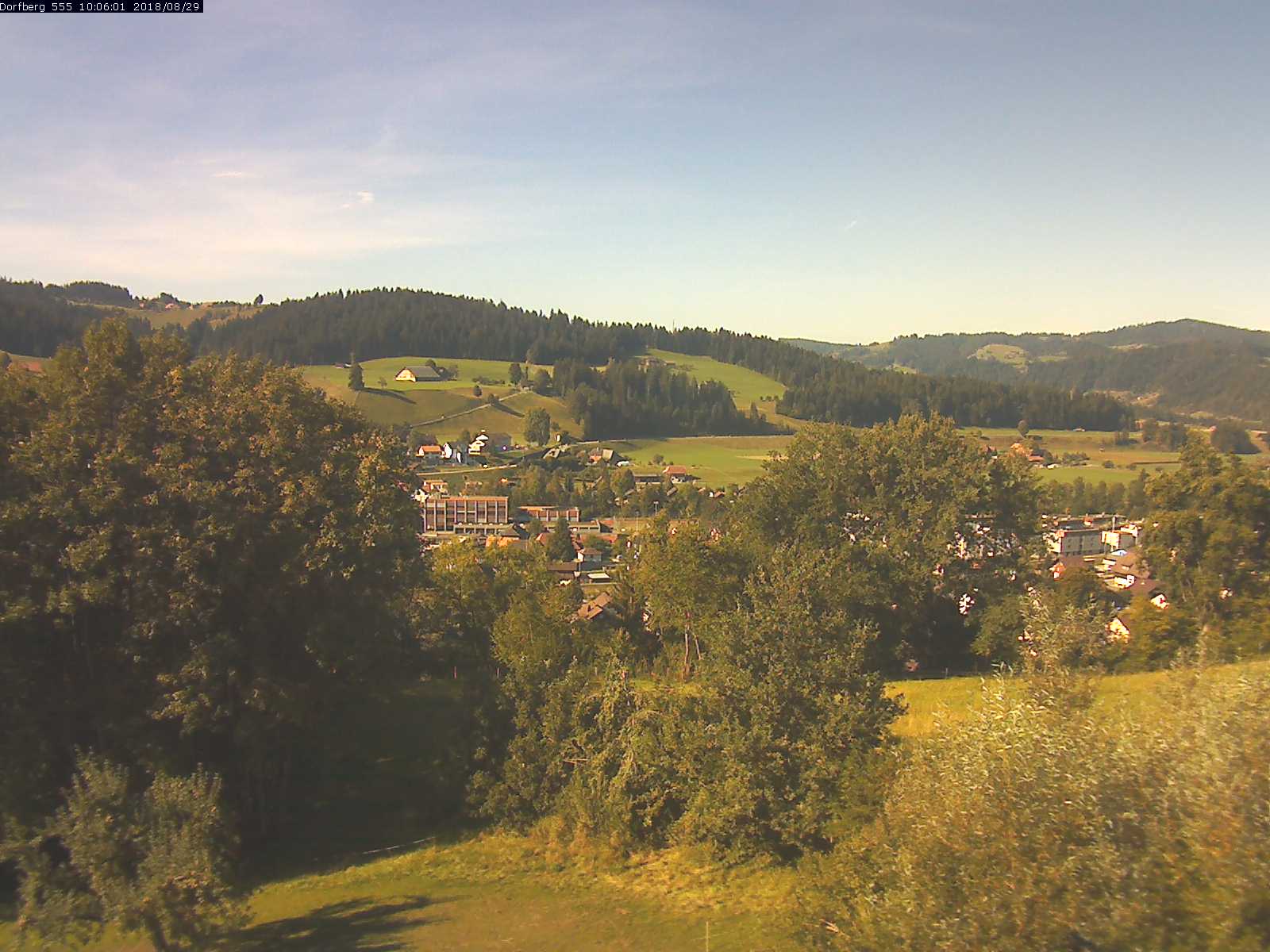 Webcam-Bild: Aussicht vom Dorfberg in Langnau 20180829-100601