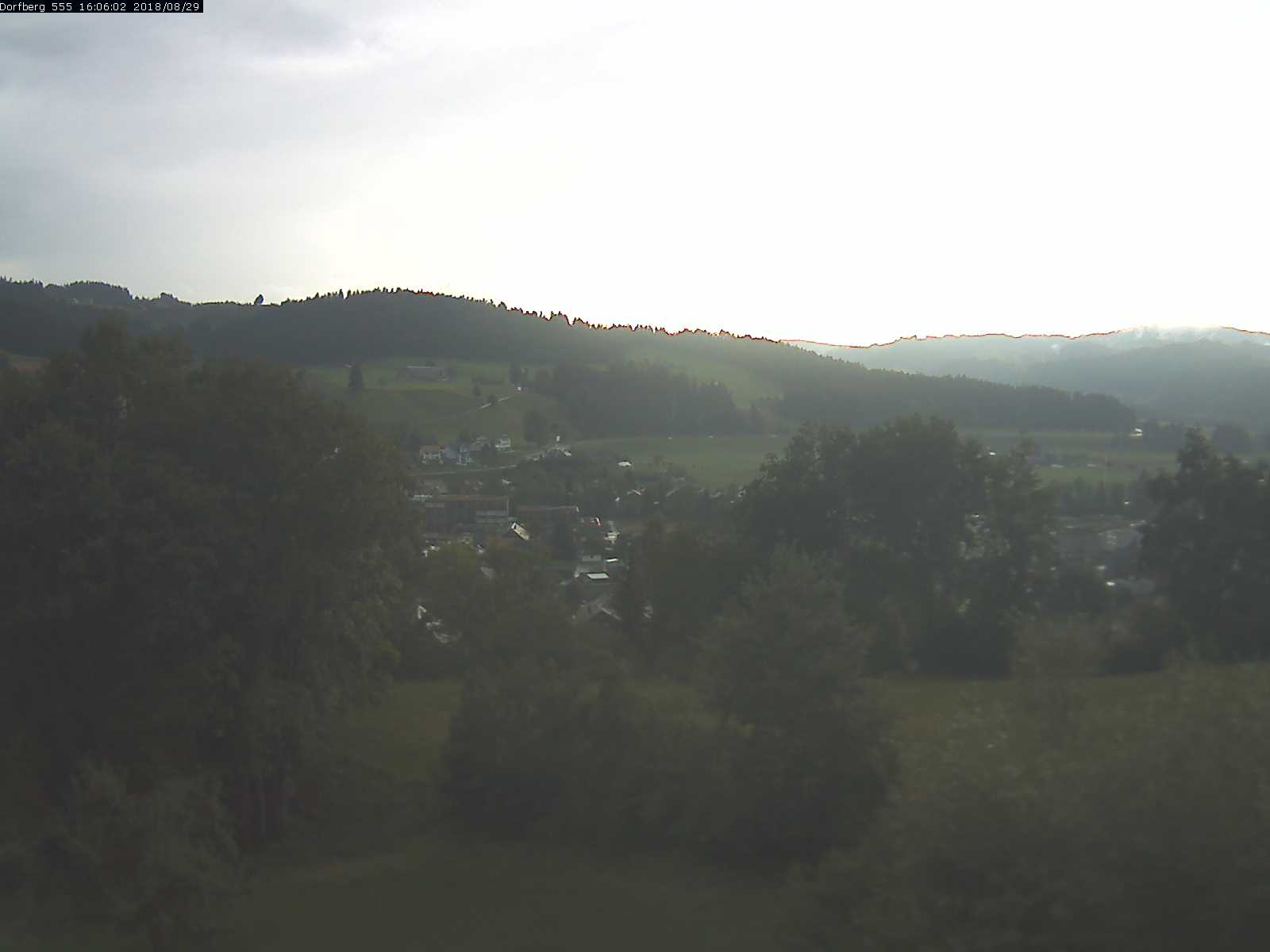 Webcam-Bild: Aussicht vom Dorfberg in Langnau 20180829-160601