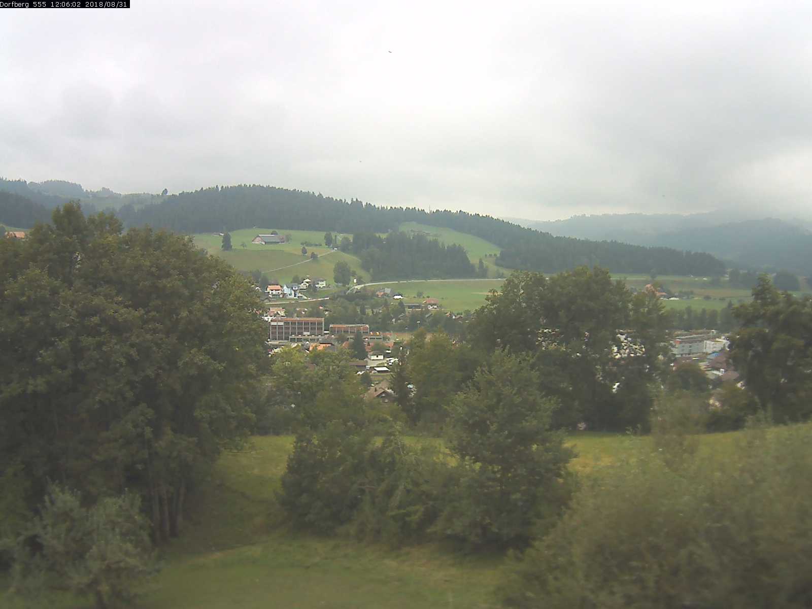 Webcam-Bild: Aussicht vom Dorfberg in Langnau 20180831-120601