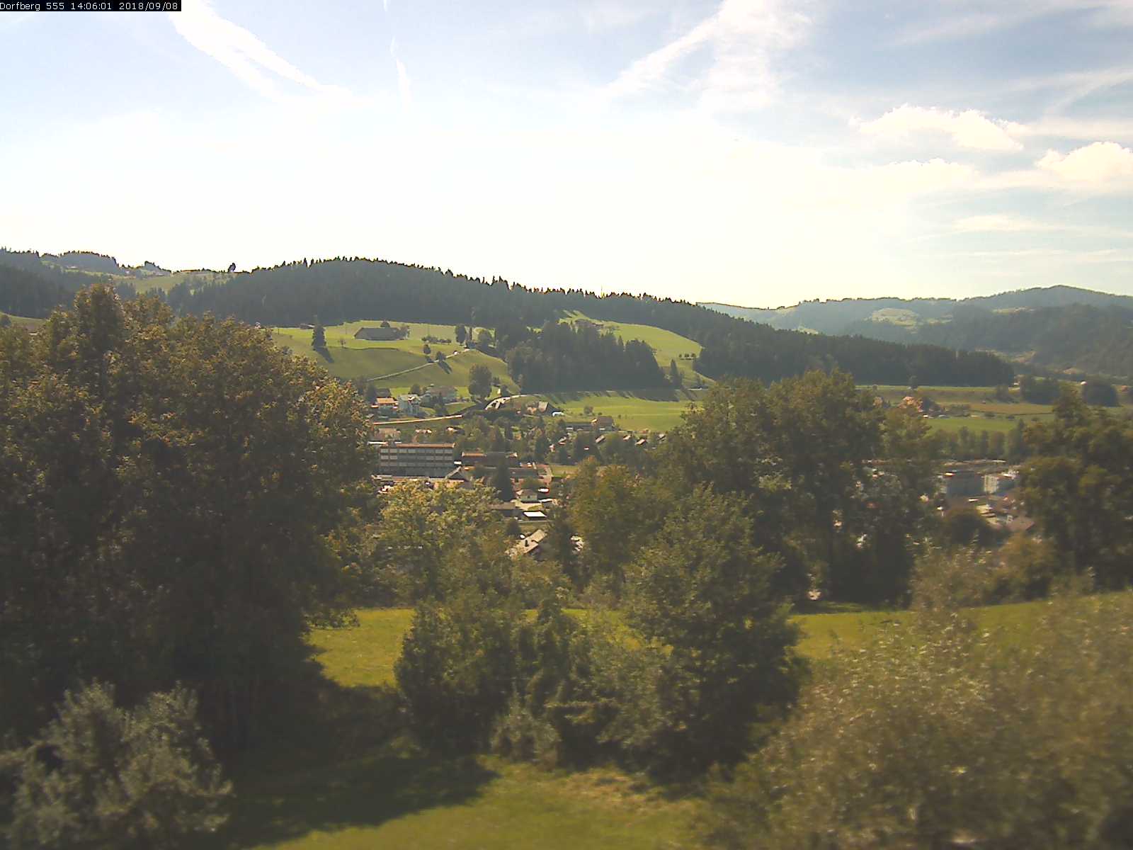 Webcam-Bild: Aussicht vom Dorfberg in Langnau 20180908-140601