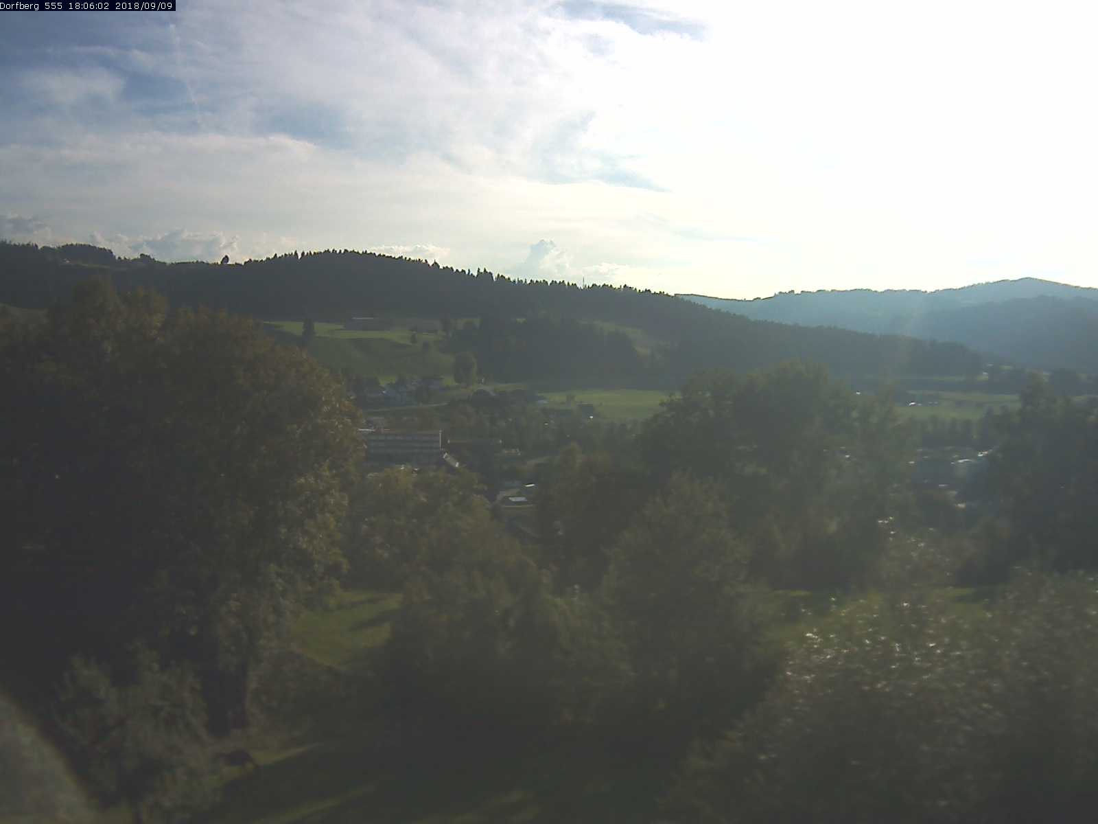 Webcam-Bild: Aussicht vom Dorfberg in Langnau 20180909-180601